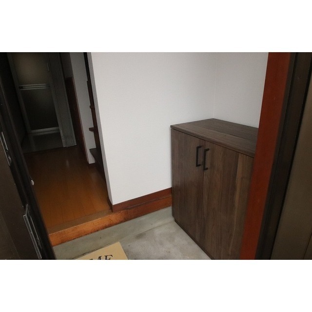 カンベハイツ西棟の玄関写真