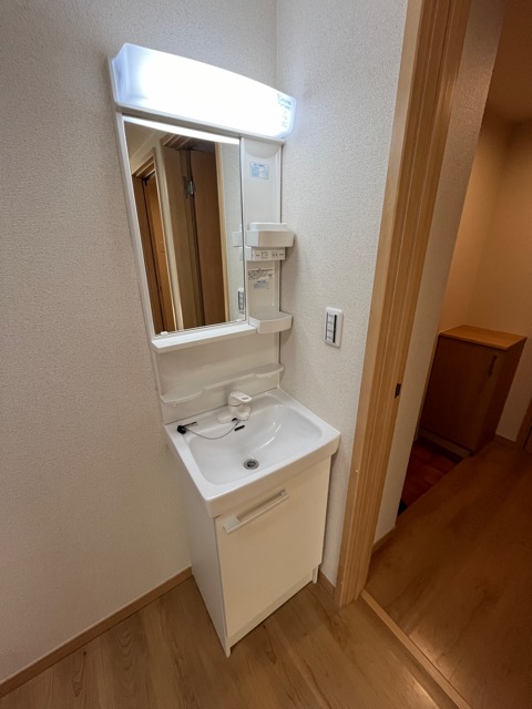 洗面設備　同仕様