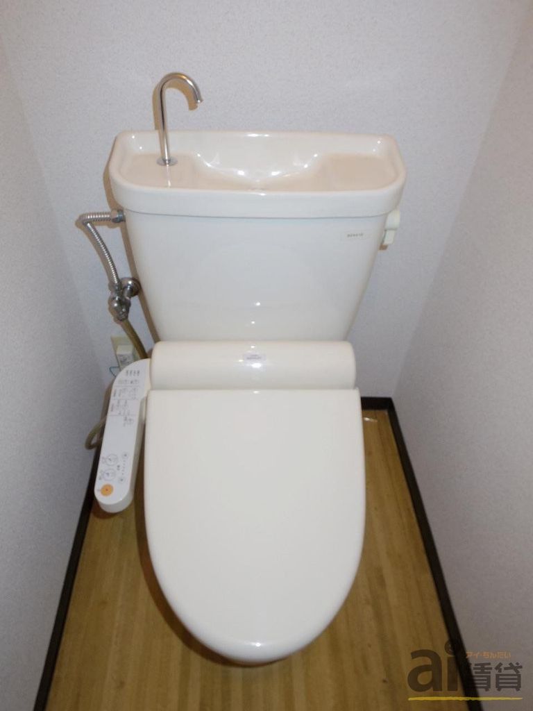 トイレ　※同仕様写真です
