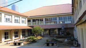 小学校　神戸市立住吉小学校（小学校）まで671m