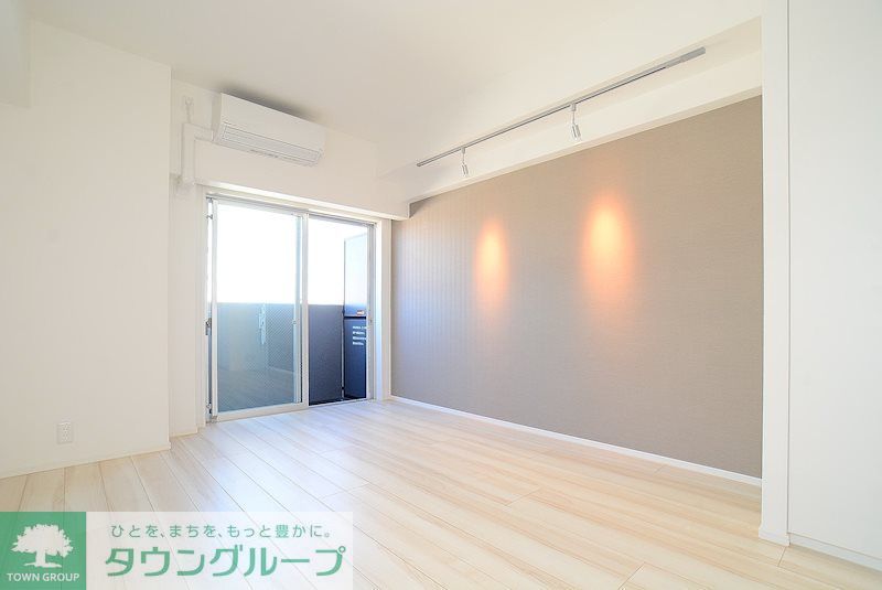 居室・リビング　カラータイプ異なります。