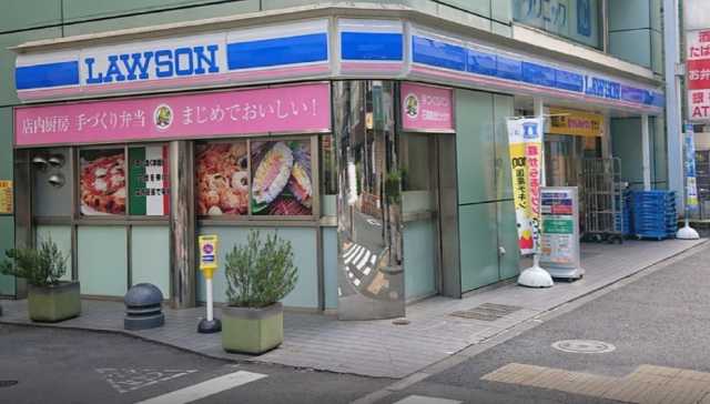 コンビニ　ローソン Ｈ代々木店（コンビニ）まで216m