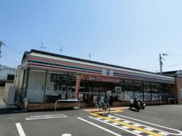 コンビニ　セブンイレブン 八尾南木の本1丁目店（コンビニ）まで908m