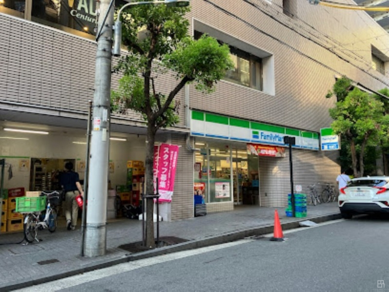コンビニ　ファミリーマート堂島北店（コンビニ）まで254m