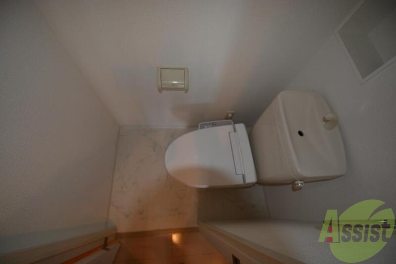 トイレ　ウォシュレット付トイレです