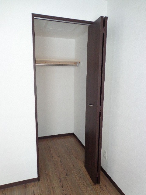 収納　大きめのクローゼット完備しています♪