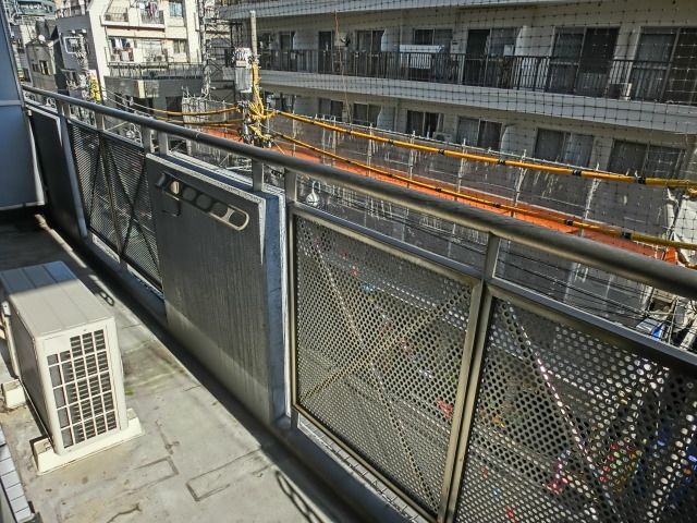 バルコニー　物干し金物付