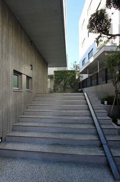 エントランス　☆きれいなエントランス☆