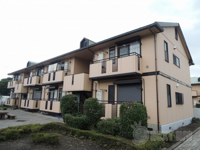 建物外観　ロイヤルガーデンA