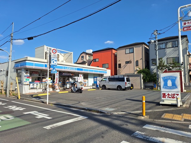 コンビニ　ローソン北区浮間二丁目店（コンビニ）まで419m