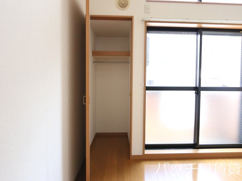収納　同型タイプの為、現状を優先致します。