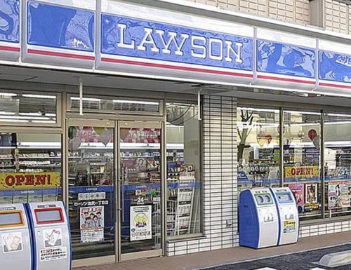 コンビニ　ローソン 赤坂氷川公園前店（コンビニ）まで153m