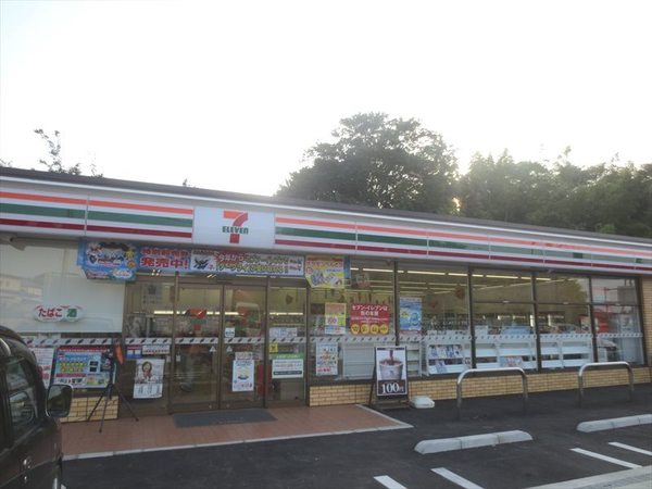 コンビニ　セブンイレブン柏千代田２丁目店（コンビニ）まで406m