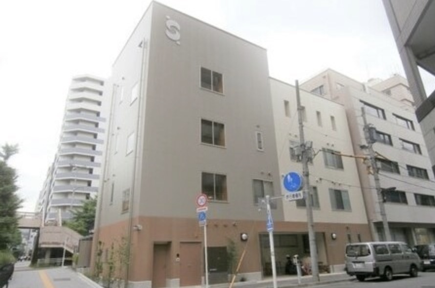 幼稚園・保育園　保育園神田ベアーズ（幼稚園・保育園）まで72m