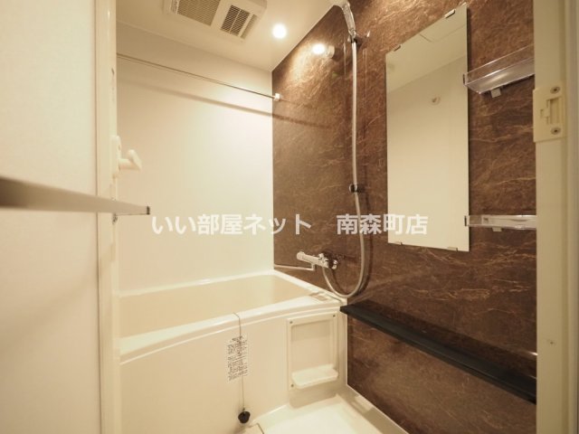 地下鉄谷町線 天神橋筋六丁目駅 徒歩4分 13階建 築1年の風呂写真