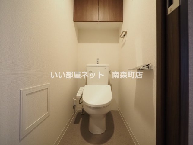 地下鉄谷町線 天神橋筋六丁目駅 徒歩4分 13階建 築1年のトイレ写真