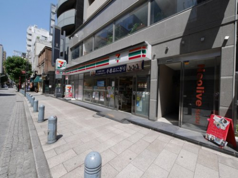 コンビニ　セブンイレブン神田すずらん通り店（コンビニ）まで33m