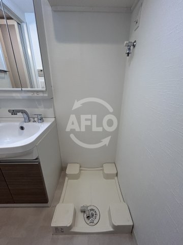 その他　ファーストフィオーレ江坂グレイス　洗濯パン