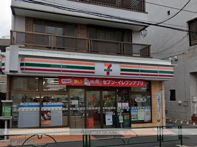 コンビニ　セブンイレブン（コンビニ）まで686m