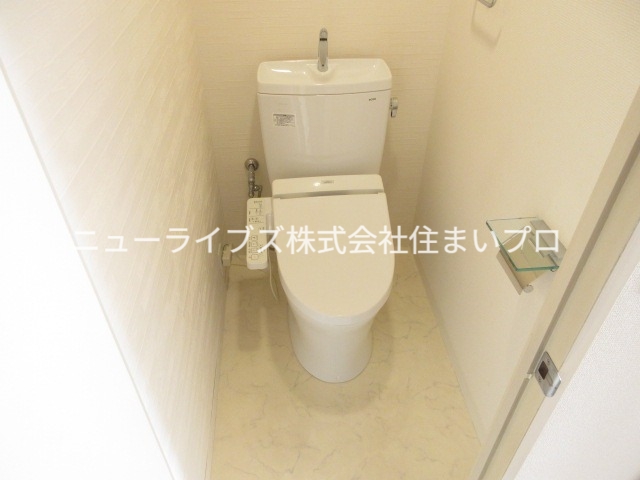 京阪本線 香里園駅 徒歩20分 11階建 築35年のトイレ写真