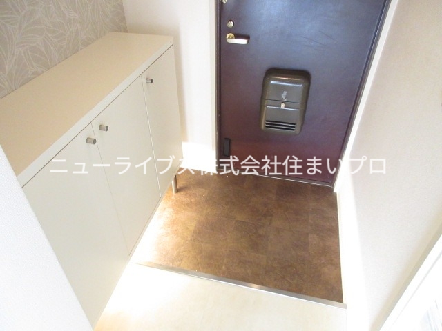 京阪本線 香里園駅 徒歩20分 11階建 築35年の玄関写真