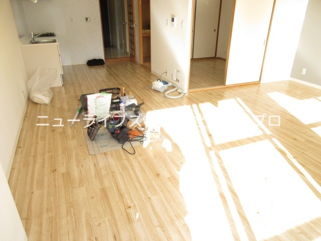 京阪本線 香里園駅 徒歩20分 11階建 築35年の居間写真