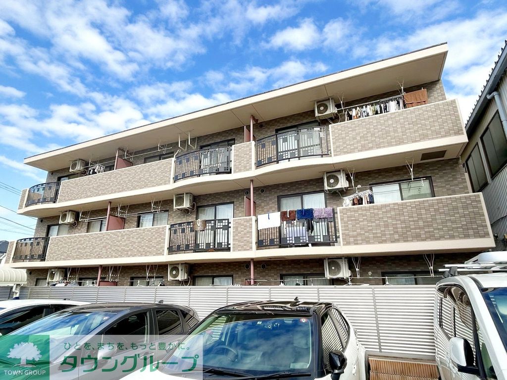 バルコニー　タウンハウジング神奈川　中央林間店にてお待ちしております☆