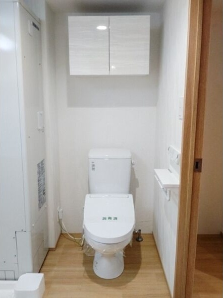 京急本線 梅屋敷駅 徒歩3分 5階建 築4年のトイレ写真
