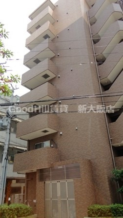建物外観　クレアート新大阪セレニティ