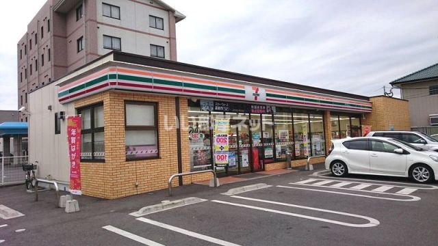 コンビニ　セブンイレブン行橋西宮市店（コンビニ）まで711m