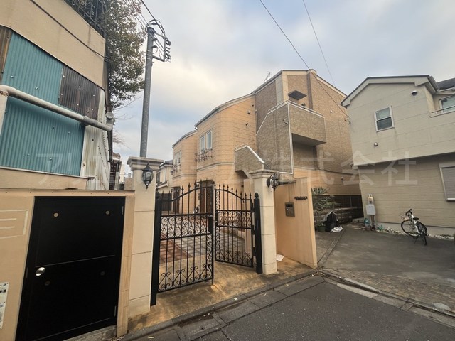 アンバサダー上石神井の外観写真