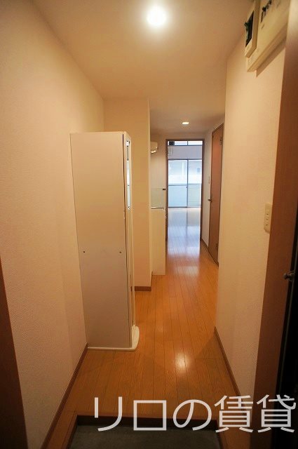 玄関　別号室