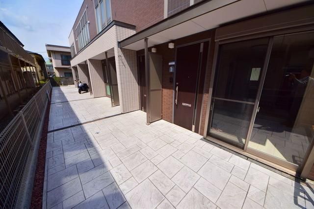 エントランス　★お部屋探しは株式会社タウンハウジング東京まで★