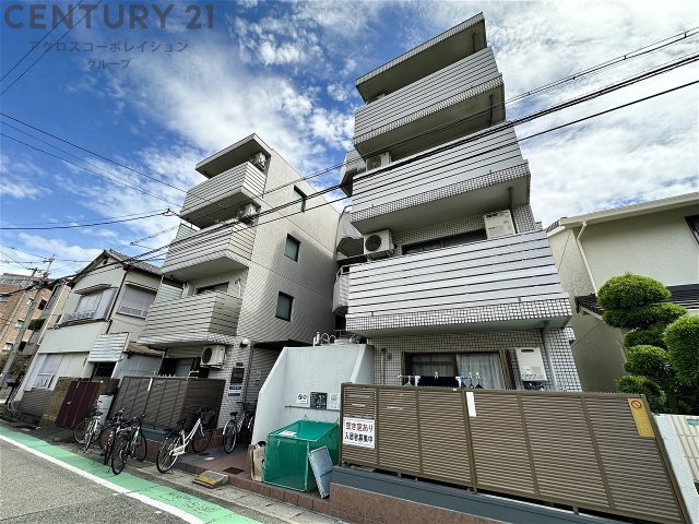 建物外観　居住者専用のごみ置き場があります♪