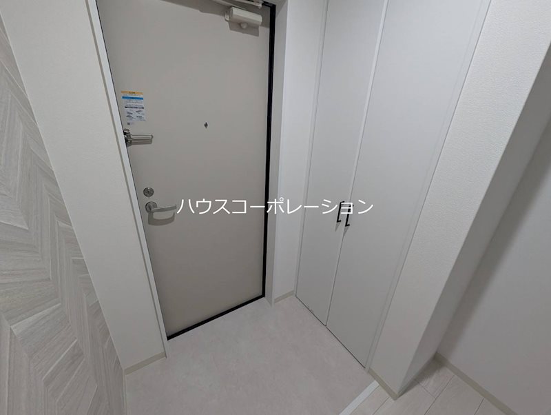 阪神本線 尼崎センタープール前駅 徒歩10分 3階建 築1年の玄関写真
