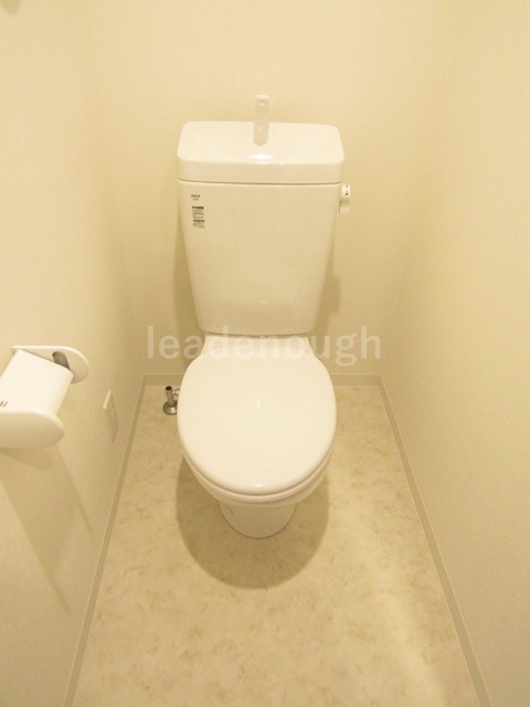 ヴィラナリー放出のトイレ写真