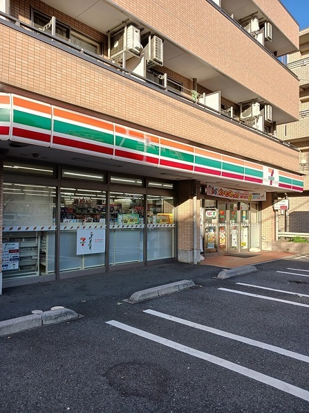 コンビニ　セブンイレブン高島平８丁目店（コンビニ）まで224m