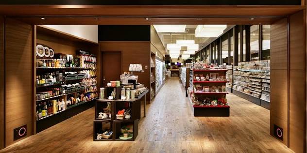 コンビニ　ファミマ代官山店（コンビニ）まで192m