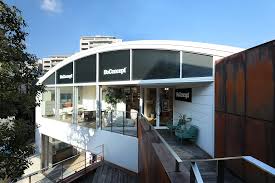 ホームセンター　BoConcept　Daikanyama（ホームセンター）まで325m