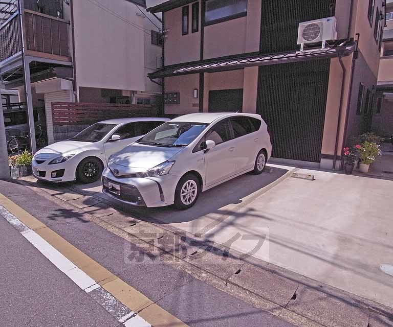 駐車場　駐車場もございます。（空きは確認して下さいね。）