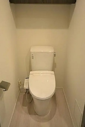 ＪＲ中央線 高円寺駅 徒歩9分 7階建 築7年のトイレ写真