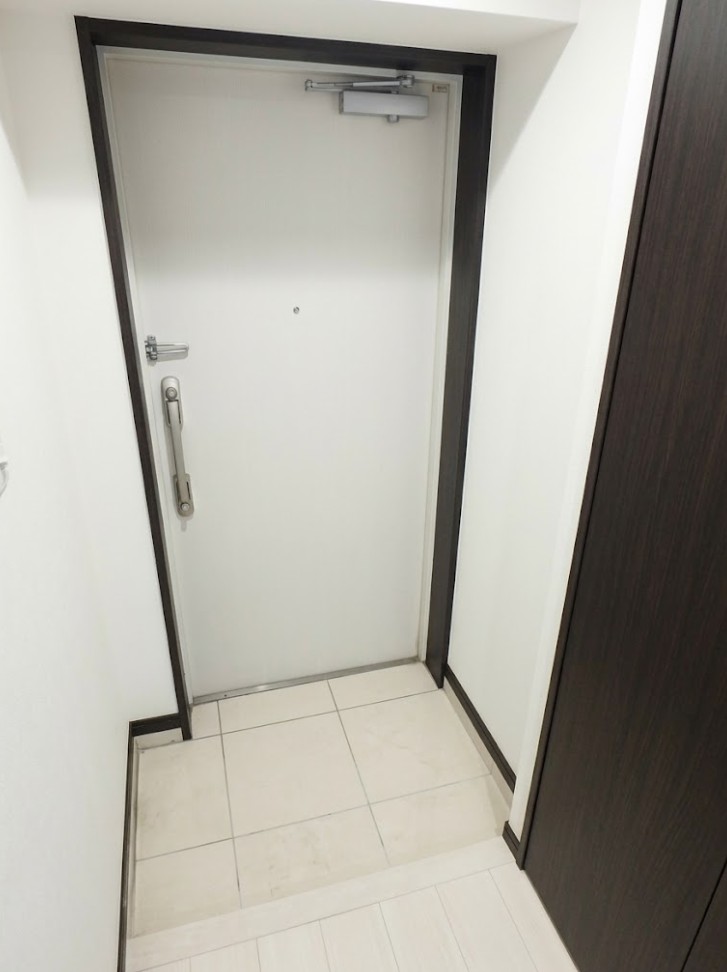 アイル両国弐番館の玄関写真