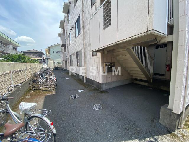 ＪＲ外房線 本千葉駅 徒歩10分 3階建 築37年の外観写真