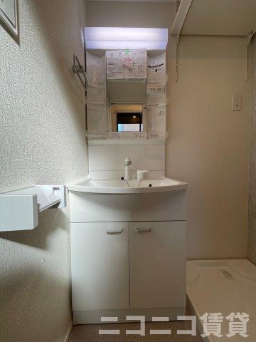 洗面設備　別号室イメージの為、現状を優先致します。