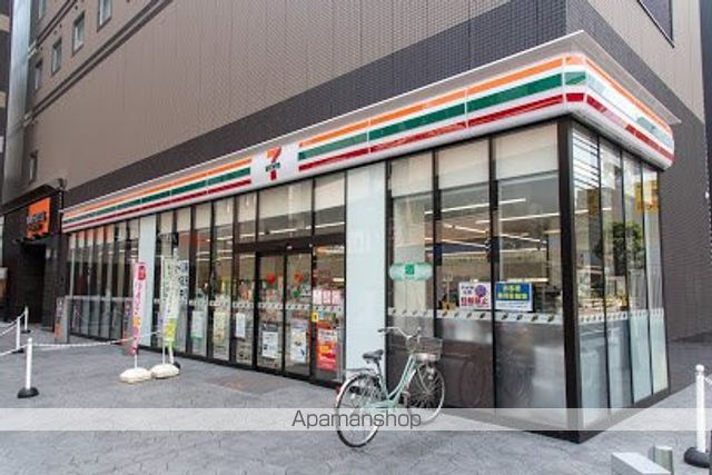 コンビニ　セブンイレブン（コンビニ）まで103m