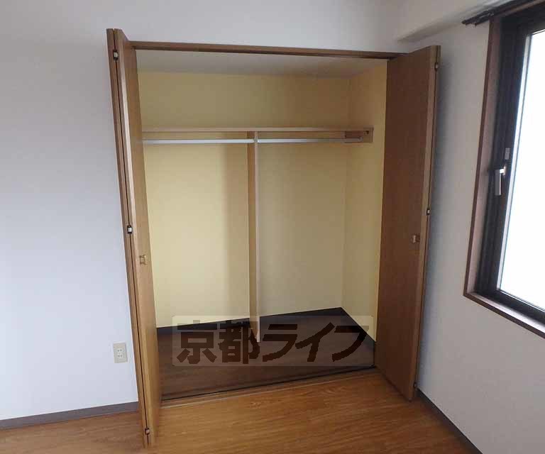 ＪＲ奈良線 木幡駅 徒歩14分 3階建 築31年の内装写真
