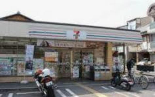 コンビニ　セブンイレブン京都大宮北箱ノ井町店（コンビニ）まで728m