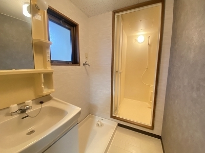 洗面設備　※ほかのお部屋の室内写真です