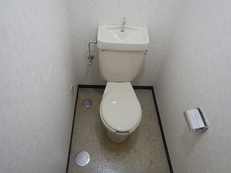 トイレ　※ほかのお部屋の室内写真です