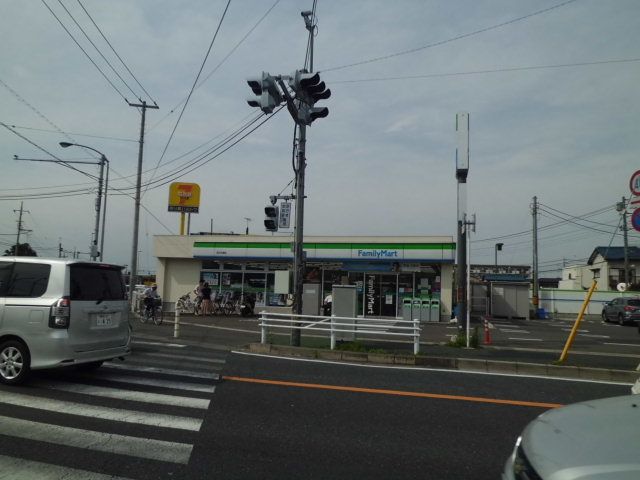 コンビニ　ファミリーマート 松戸岩瀬店（コンビニ）まで570m